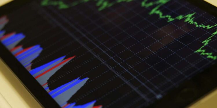 La guerra commerciale di Trump affossa le Borse: crollo in Asia