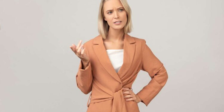 Parli da sola? Ecco perché lo fai secondo la scienza