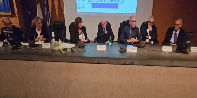 NAPOLI, PRESENTATA LEGGE DI CONTRASTO A DISTURBI DELL’ALIMENTAZIONE: ANCHE I FISIOTERAPISTI NELL’EQUIPE MEDICA