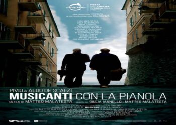 Continua il tour nelle sale italiane di “Musicanti con la pianola”, accompagnato dal cast