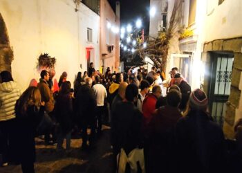 TRA MUSICA E BUON CIBO CHE DIVERTIMENTO ALLA FESTA DI PIAZZA DEL FORIO BASKET