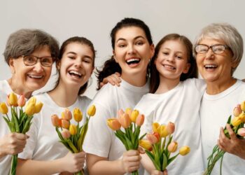 LE DONNE DEL VINO DELLA TOSCANA FESTEGGIANO LA GIORNATA MONDIALE DELLA DONNA L’8 MARZO 2025 CON L’ASSOCIAZIONE ITALIANA SOMMELIER TOSCANA