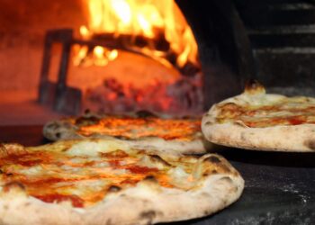 Le pizze più bizzarre servite nelle pizzerie del mondo