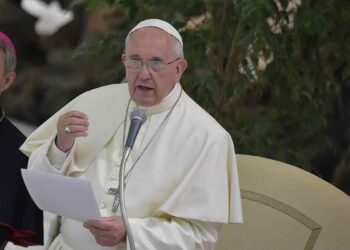 La B piange Papa Francesco. Rinviate le gare della 34a giornata