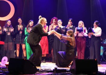 PREMIO BIANCA D’APONTE PER CANTAUTRICI: IN SCADENZA IL BANDO DI CONCORSO