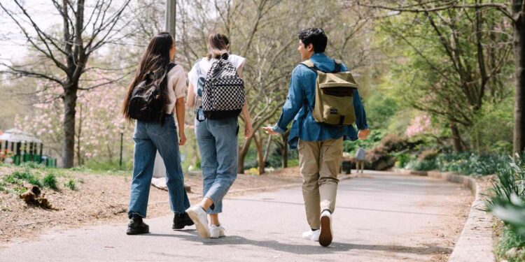 Viaggi d’istruzione? Uno studente su due non parte: ecco perché