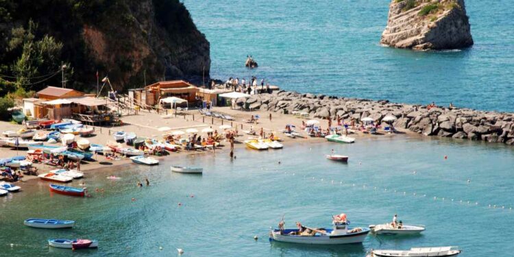 Spiagge italiane, ecco le più belle del 2025: le Bandiere blu sono 246