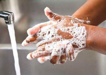 Igiene delle mani: un gioco interattivo per farlo correttamene (e alcuni numeri sulle abitudini)