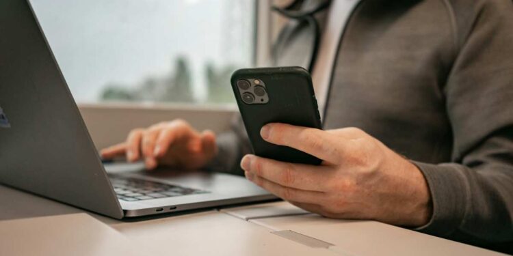 Come fare il passaggio di proprietà online: guida semplice e veloce