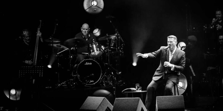 37° FESTIVAL DI VILLA ARCONATI – 13 luglio: TONY HADLEY, nella prima data del tour italiano.