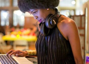 Da Chicago a New York al Dum Dum Republic di Paestum l’artista internazionale DJ REBORN