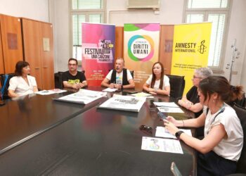 Il programma della ‘Settimana dei diritti umani’ e di “Voci per la libertà – Una canzone per Amnesty”