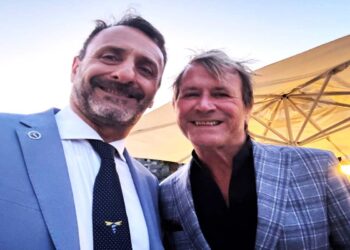 PAOLO ESPOSITO, PRESIDENTE DEI FISIOTERAPISTI DI NAPOLI, INSIGNITO DEL «PREMIO MALAFEMMENA»