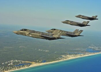 Trump annuncia attacco a siti nucleari iraniani: distrutti impianti chiave e aerei spostati da Aviano