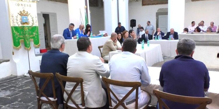 FORIO APPROVA MOZIONE PER RICONOSCIMENTO STATO DI PALESTINA, SAVIO: SI ESPONGA BANDIERA SUL TORRIONE