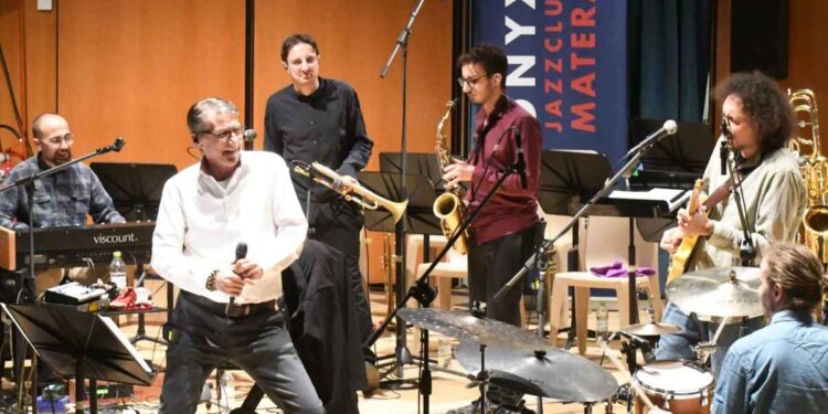 Cancellato il concerto di Gegè Telesforo a Nova Siri – la lettera dell’Onyx Jazz Club al Sindaco