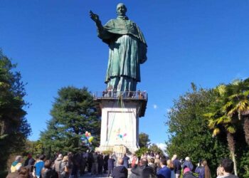 Nuovi orari di apertura della statua di San Carlo ad Arona per l’estate: la sera dal giovedì al sabato e la mattina presto