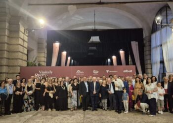 OLTRE 100 MODENESI OSPITI DEL CONSORZIO DI ACETO BALSAMICO TRADIZIONALE DI MODENA DOP IN OCCASIONE DELLO SPETTACOLO ROBERTO BOLLE & FRIENDS