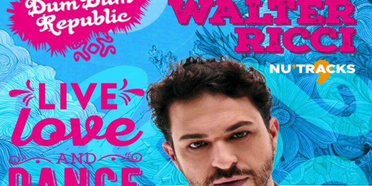 WALTER RICCI CONCERTO IN SPIAGGIA AL TRAMONTO AL DUM DUM REPUBLIC