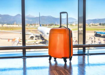 Unione Naz. Consumatori su Antitrust voli: bene, ma non basta