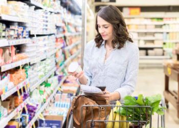 Unione Naz. Consumatori su inflazione: +395 euro per carrello spesa, +375 per mangiare e bere