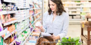 Unione Naz. Consumatori su inflazione: +395 euro per carrello spesa, +375 per mangiare e bere