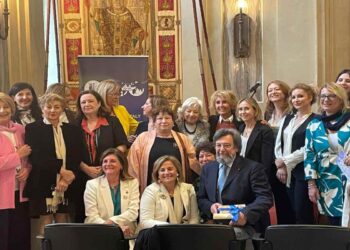 Premio Donna 2025: riconoscimento per Roberto Agresti