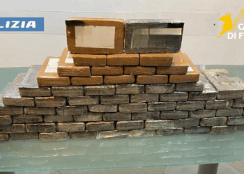 Napoli, Tratto in arresto un 25enne dalla Polizia di Stato e dalla Guardia di Finanza