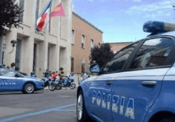 Latina: rapine in centro ai danni di minori, due arresti