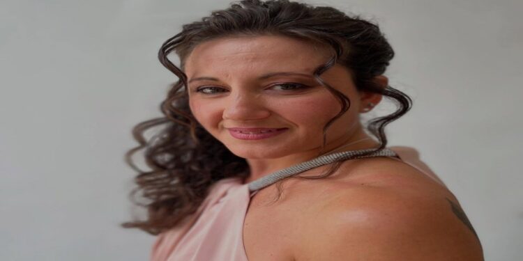 GIOVANNA RISPOLI AGLI “APERI…LIBRI” DEL LORI’ A CAVA DE’ TIRRENI GIOVEDI 23 OTTOBRE