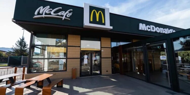 Un nuovo ristorante in provincia di Napoli NUOVO MC DONALD’S  A CASORIA