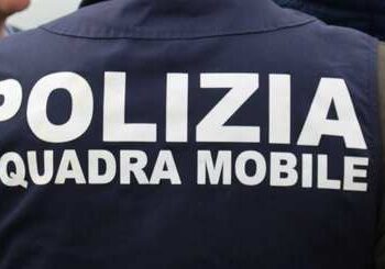 Napoli, cinque arresti per rapine e furti in abitazione
