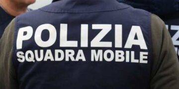 Napoli, cinque arresti per rapine e furti in abitazione