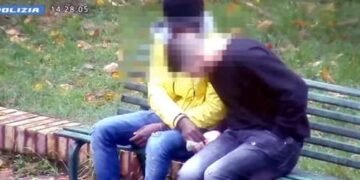 “Rotonda dello spaccio”: a Caserta arrestati in 22