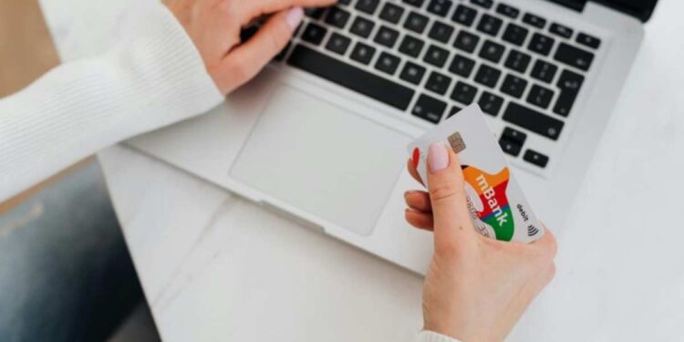 Shopping online per la casa: come scegliere gli elettrodomestici con un click