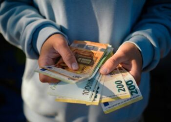 Unione Naz. Consumatori su Bankitalia uso contante