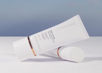 Skincare, Teoxane presenta Urban Shield SPF30: la protezione quotidiana contro sole, luce blu, inquinamento e radicali liberi