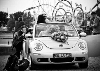 Quali fotografi matrimoniali in Puglia offrono pacchetti completi per il matrimonio?