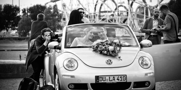 Quali fotografi matrimoniali in Puglia offrono pacchetti completi per il matrimonio?