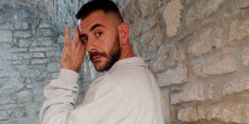 Davide Uria. La fragilità come metodo, il varco come forma