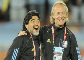 LA VITA DI MARADONA RACCONTATA DA SIGNORINI: “HA DIFESO NAPOLI E I NAPOLETANI DAL RAZZISMO”