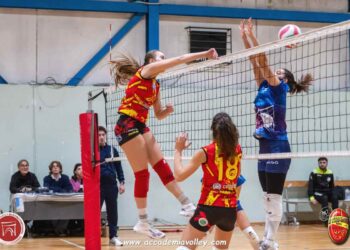 Al Palavesuvio il big match tra Molinari Napoli e UniFortunato Volley