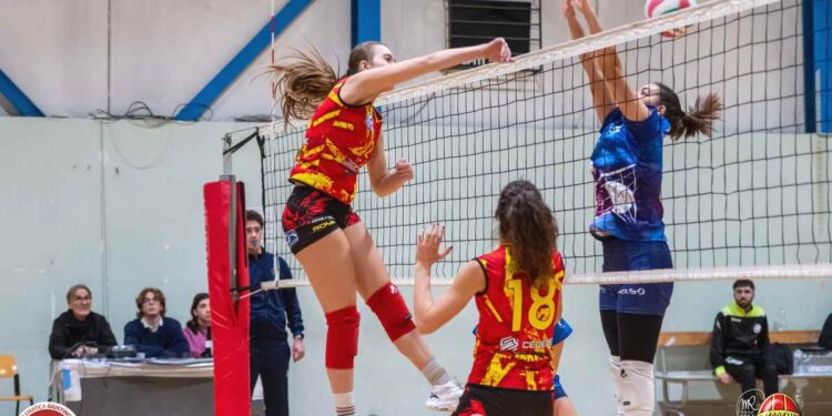 Al Palavesuvio il big match tra Molinari Napoli e UniFortunato Volley