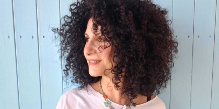 IVANA GIUGLIANO AGLI “APERI…LIBRI” DEL LORI’ A CAVA DE’ TIRRENI GIOVEDI’ 18 DICEMBRE