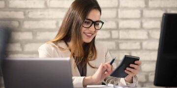 Calcolare prima dell’era digitale: come si calcola senza errori e perché oggi la calcolatrice è diventata indispensabile