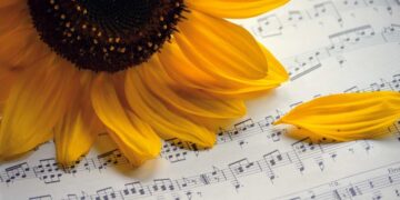 Perché alcune canzoni ci restano bloccate in testa? La spiegazione scientifica del fenomeno