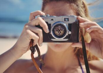 Nostalgia digitale: perché il passato sta tornando di moda nel 2026