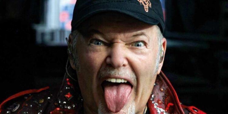 Perché i pirati indossavano la benda nera? Storia e verità dietro il mito