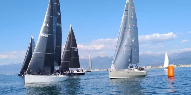 51° Coppa Carnevale & Trofeo del Carnevale di Viareggio 2026: che lo spettacolo inizi.