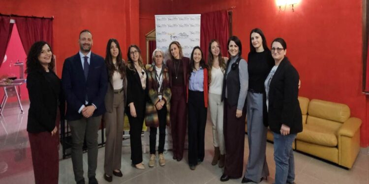 A CASERTA LA FISIOTERAPIA DI SCENA A TEATRO CON UNO SPETTACOLO SULLA VULVODINIA